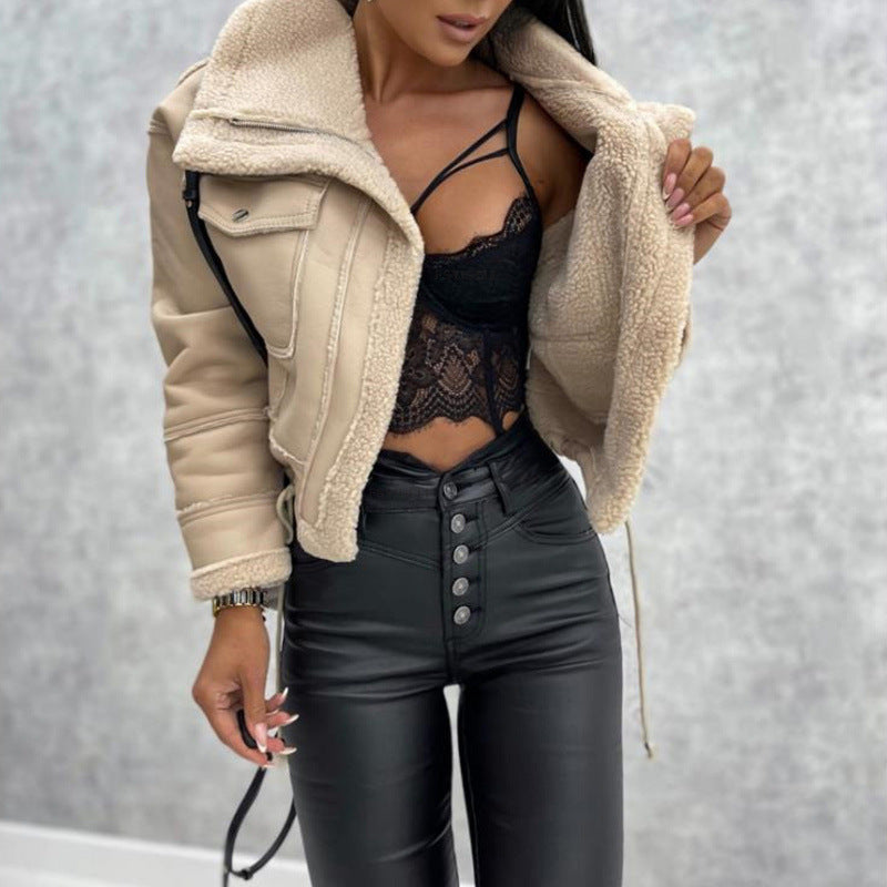 Damen Fliegerjacke in Lammfell-Optik mit Teddyfutter und taillierter Biker-Silhouette Shop Nory