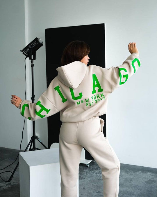 Damen Oversized Kapuzenpullover mit großflächigem Blockprint Shop Nory