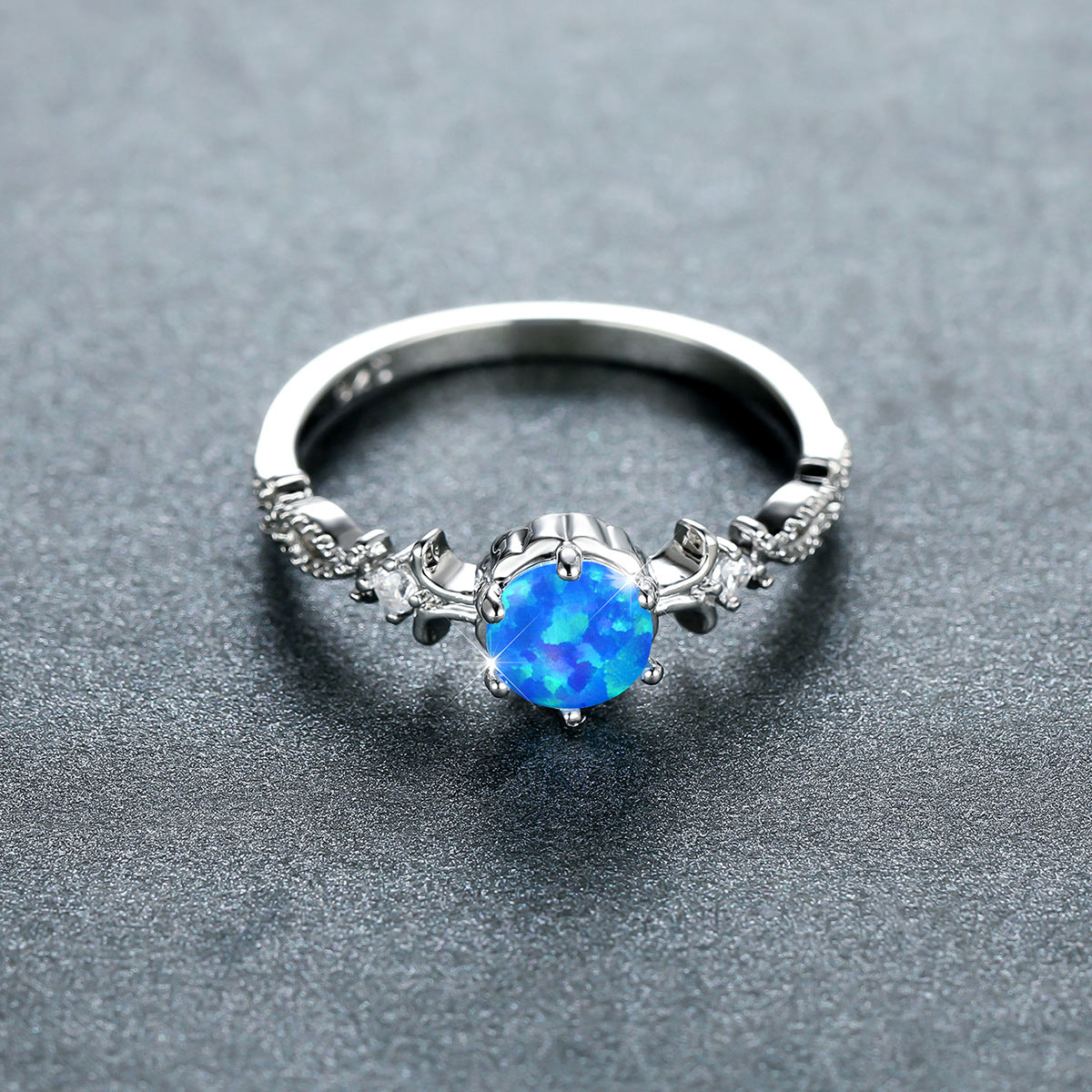Damen Schmuckring mit opalisiertem Stein und filigranem Design Shop Nory
