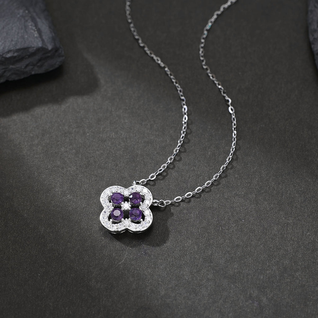 Damen Halskette mit floralem Amethyst-Anhänger und funkelnden Zirkonia-Elementen Shop Nory