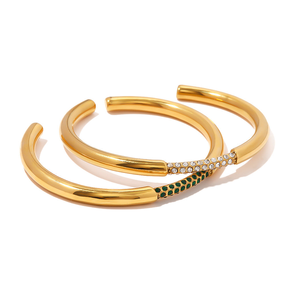 Damen Armband mit funkelndem Kristallbesatz und elegantem Design Shop Nory