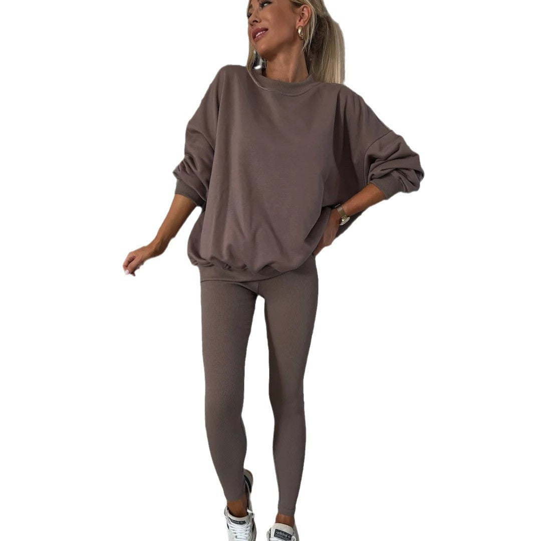 Damen zweiteiliges Lounge-Set mit oversized Sweatshirt und enganliegender Rippleggings Shop Nory