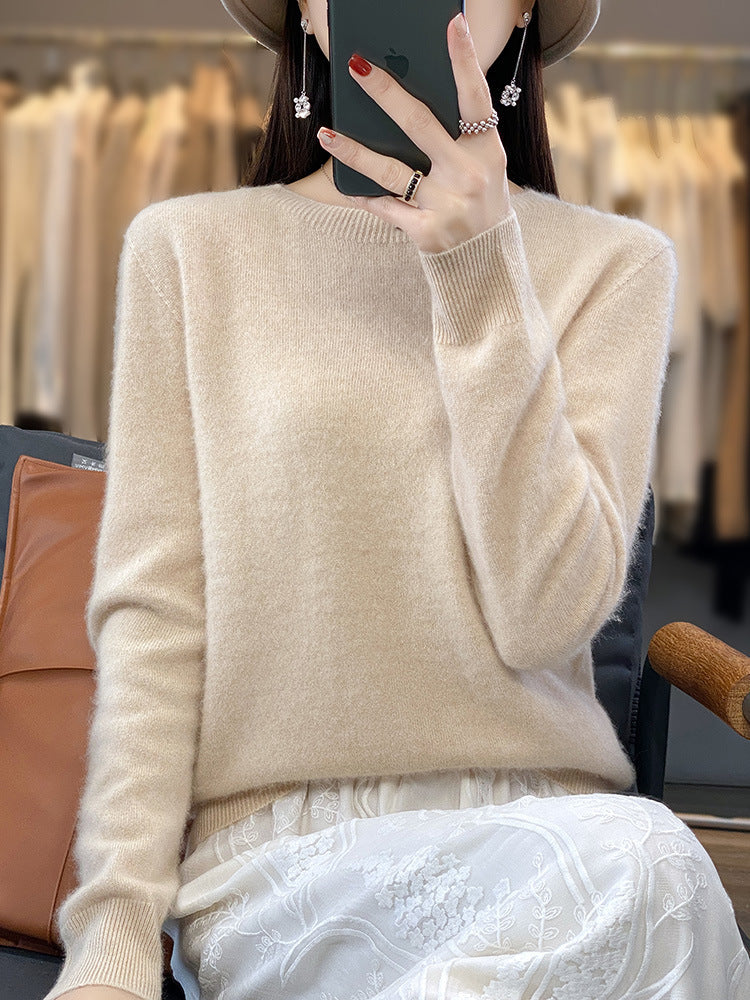 Damen Luxuriöser Feinstrick-Rundhalspullover mit softem Fluffy‑Finish und schmaler Bündchenform Shop Nory