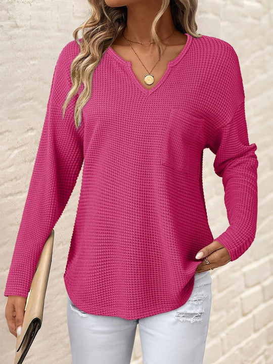 Damen Waffelstrick-Longsleeve mit V-Notch, Brusttasche und legerer Oversize-Passform Shop Nory