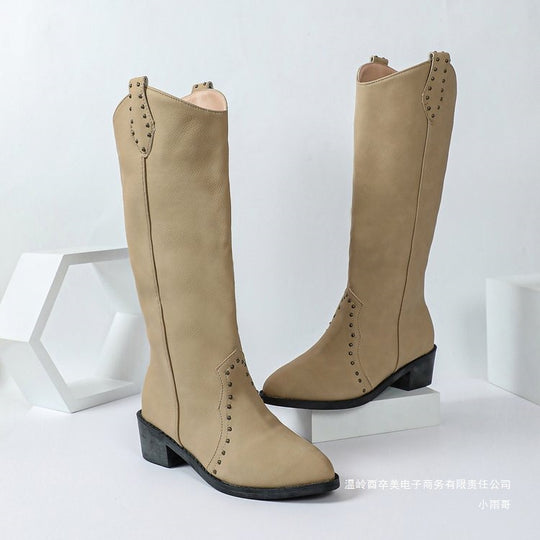 Damen kniehohe Veloursleder-Stiefel mit dekorativer Lochstanzung und mittlerem Blockabsatz Shop Nory