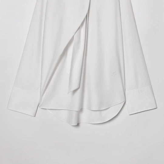 Damen Seidige Schluppenbluse mit Zierschal und verlängertem Rückensaum Shop Nory