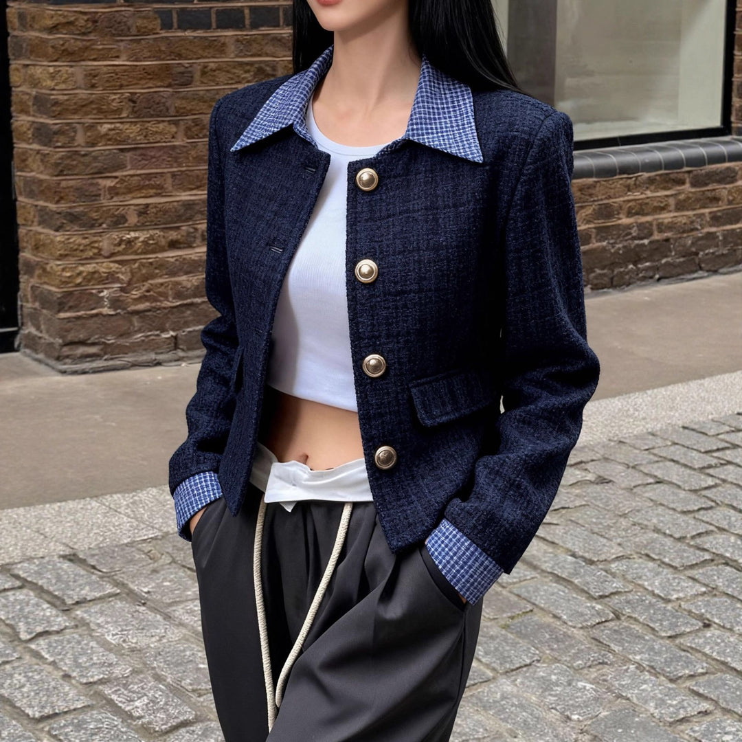 Damen Kurzjacke aus Bouclé mit integrierter Hemdkragen-Optik Shop Nory