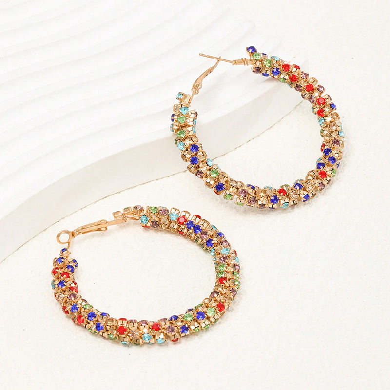 Damen Ohrringe mit funkelnden Steinen und elegantem Design Shop Nory