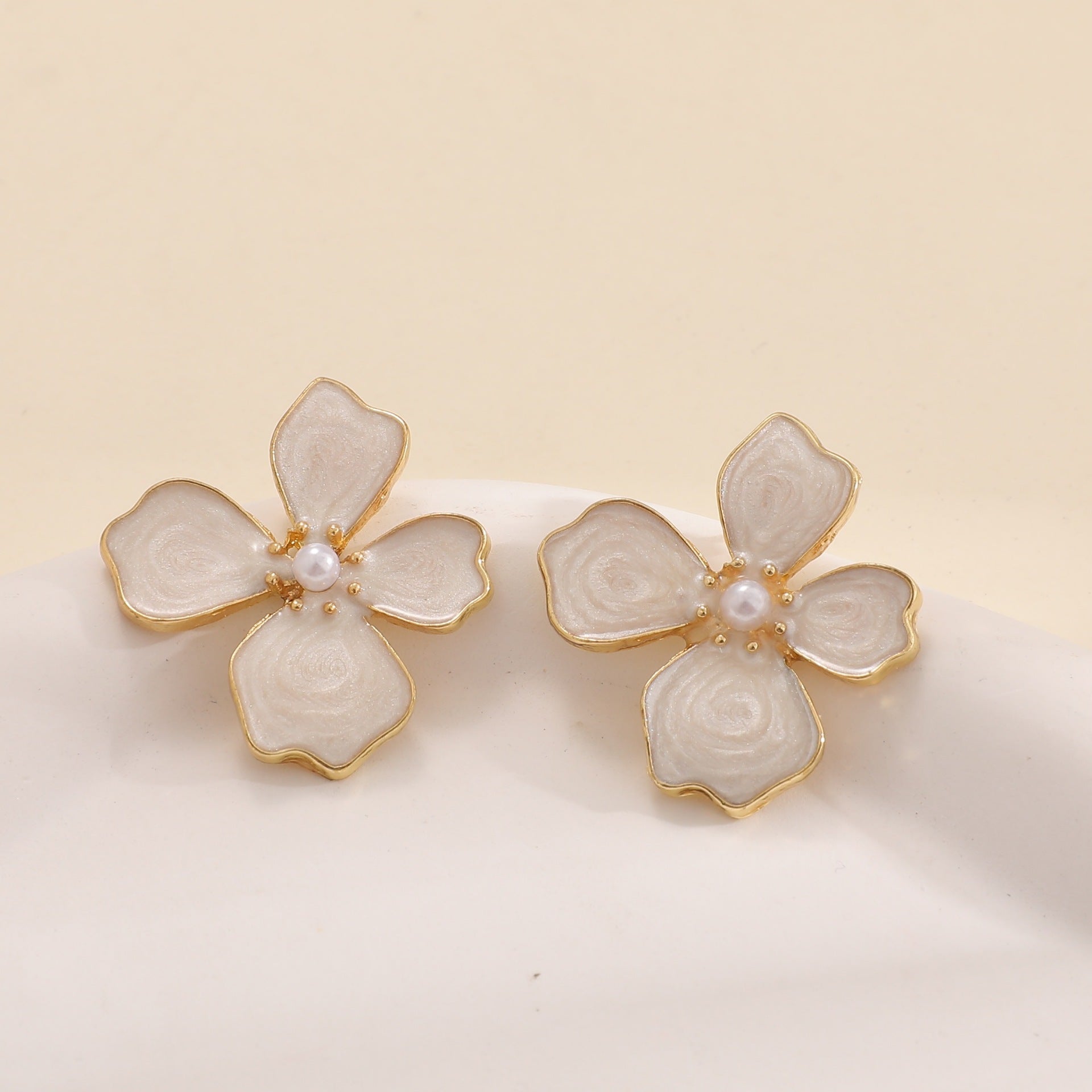 Damen Ohrstecker im kunstvollen Orchideen-Design Shop Nory