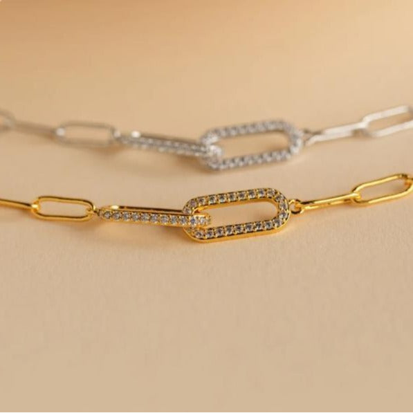 Damen Armband mit elegantem Gliederdesign und funkelnden Zirkonia-Elementen Shop Nory