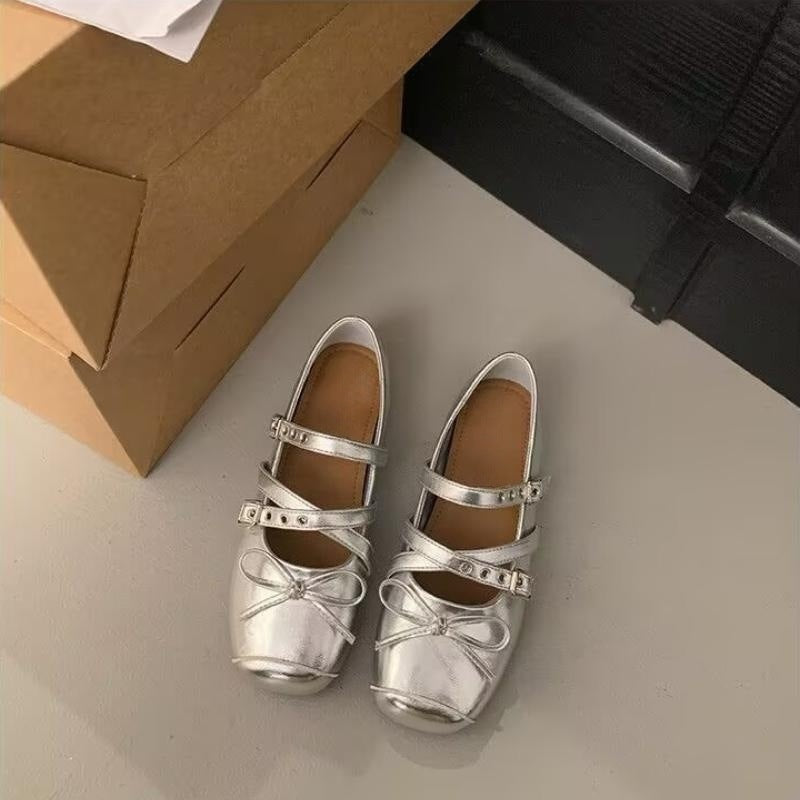 Damen Ballerina-Schuhe mit dekorativen Doppelschnallen und modischen Schleifen