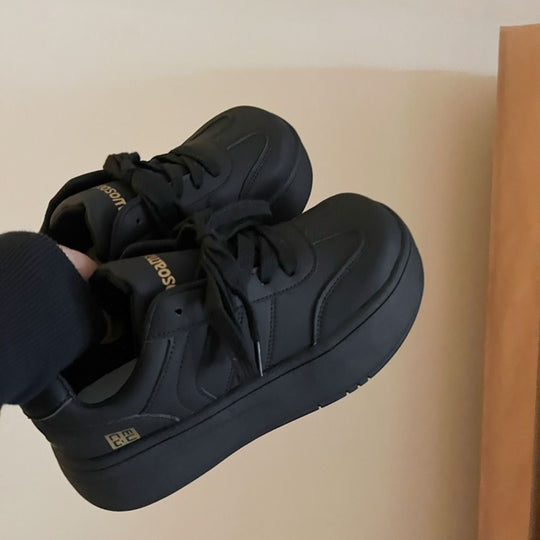 Damen Plateausneaker im Clean‑Chunky‑Design mit extra hoher EVA‑Plateausohle und gepolstertem Komfortkragen Shop Nory