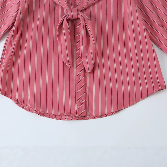 Damen Bluse mit Schleifenkragen, durchgehender Knopfleiste und Ballonärmeln Shop Nory