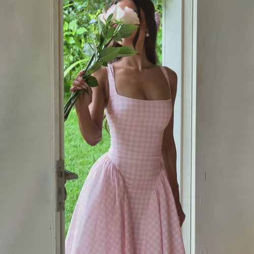 Damen Sommerliches Maxikleid mit Karo-Design und seitlichen Raffungselementen