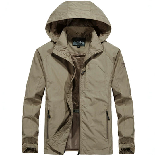Herren Leichte Allwetter-Fieldjacke mit Kapuze, Mesh‑Innenfutter und Reißverschlusstaschen Shop Nory
