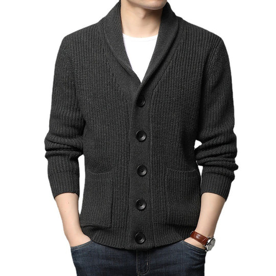 Herren Grobstrick-Cardigan mit Schalkragen, aufgesetzten Taschen und Knopfleiste Shop Nory