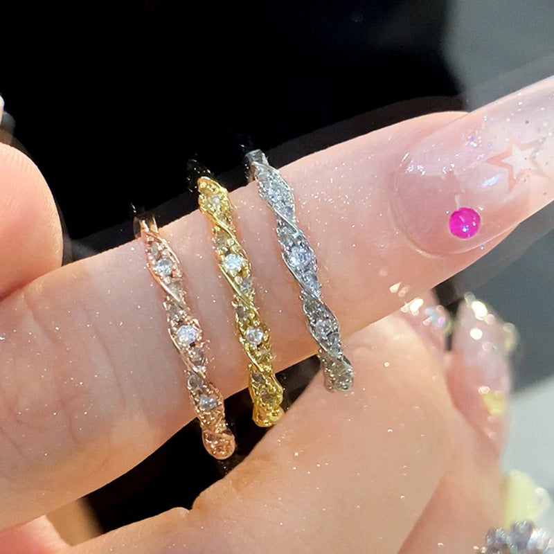Damen Eleganter, geschwungener Ring aus hochwertigem Material Shop Nory
