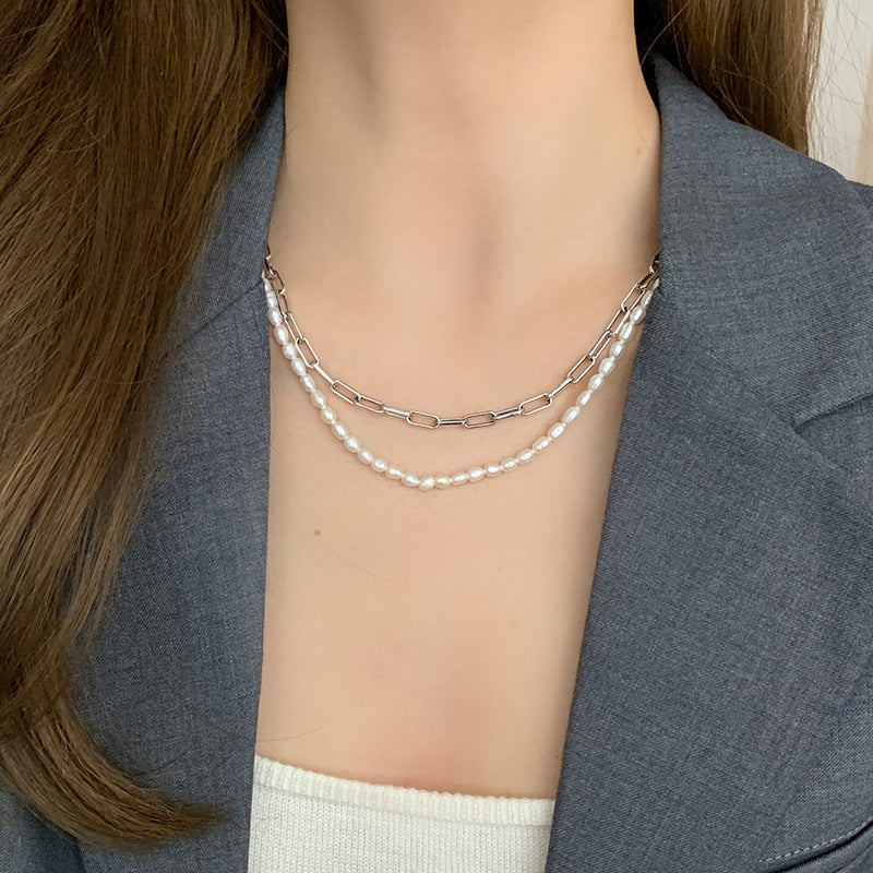Damen Halskette mit modernem Perlen- und Kettenmix Shop Nory