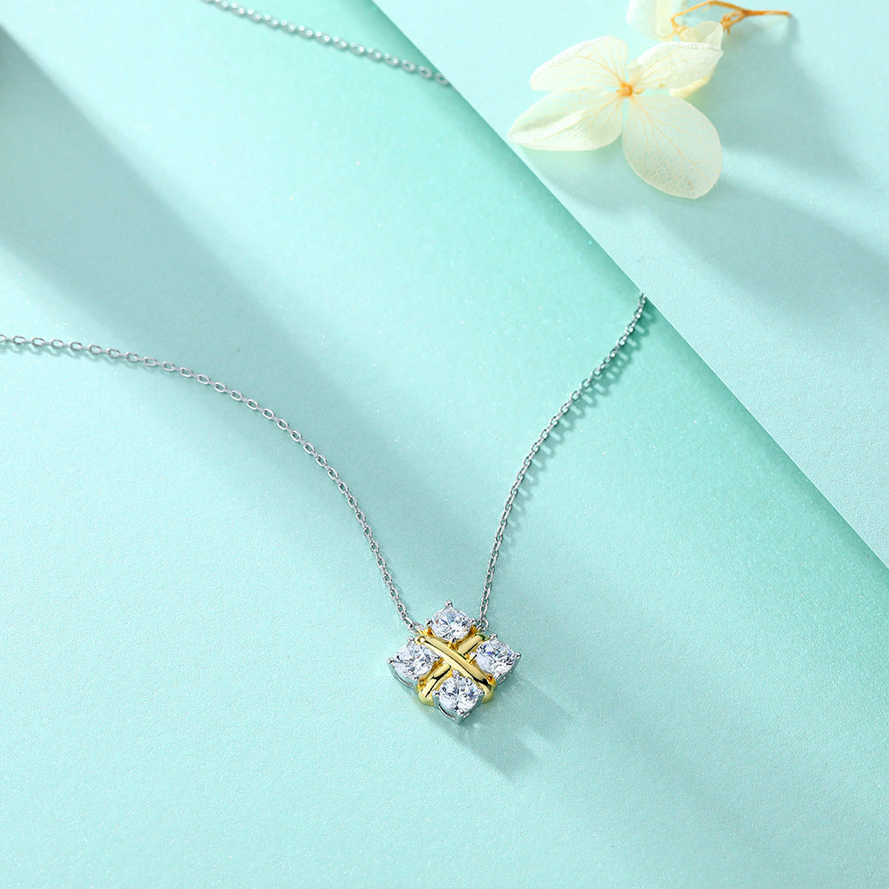 Damen Halskette mit funkelndem Kristallanhänger und elegantem Design Shop Nory