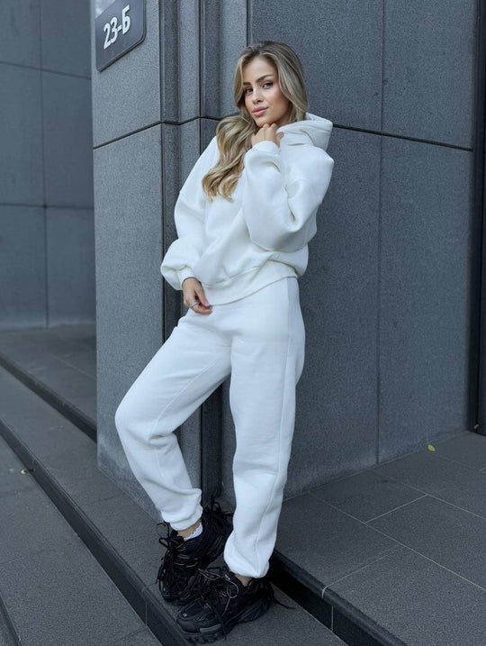 Damen Oversized-Fleece-Sweatset mit Kapuze und konisch zulaufender Jogginghose Shop Nory