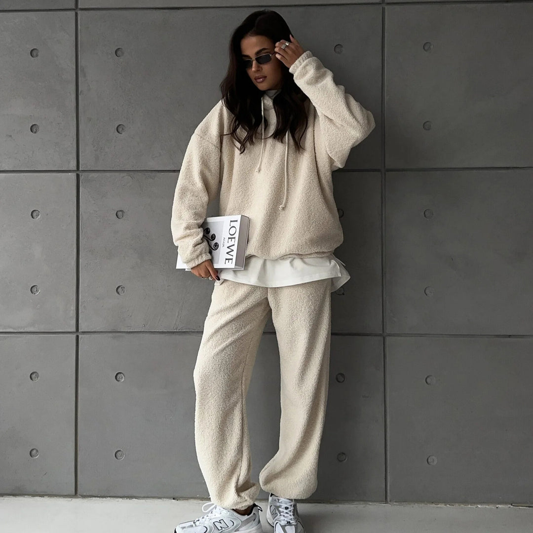Damen Kuscheliges Sherpa-Loungewear-Set mit Oversized-Kapuzenpullover und weiten Bündchenhosen Shop Nory