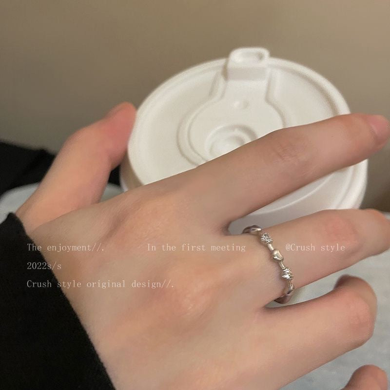 Damen Ring-Set mit herzförmigem Design und funkelnden Akzenten Shop Nory