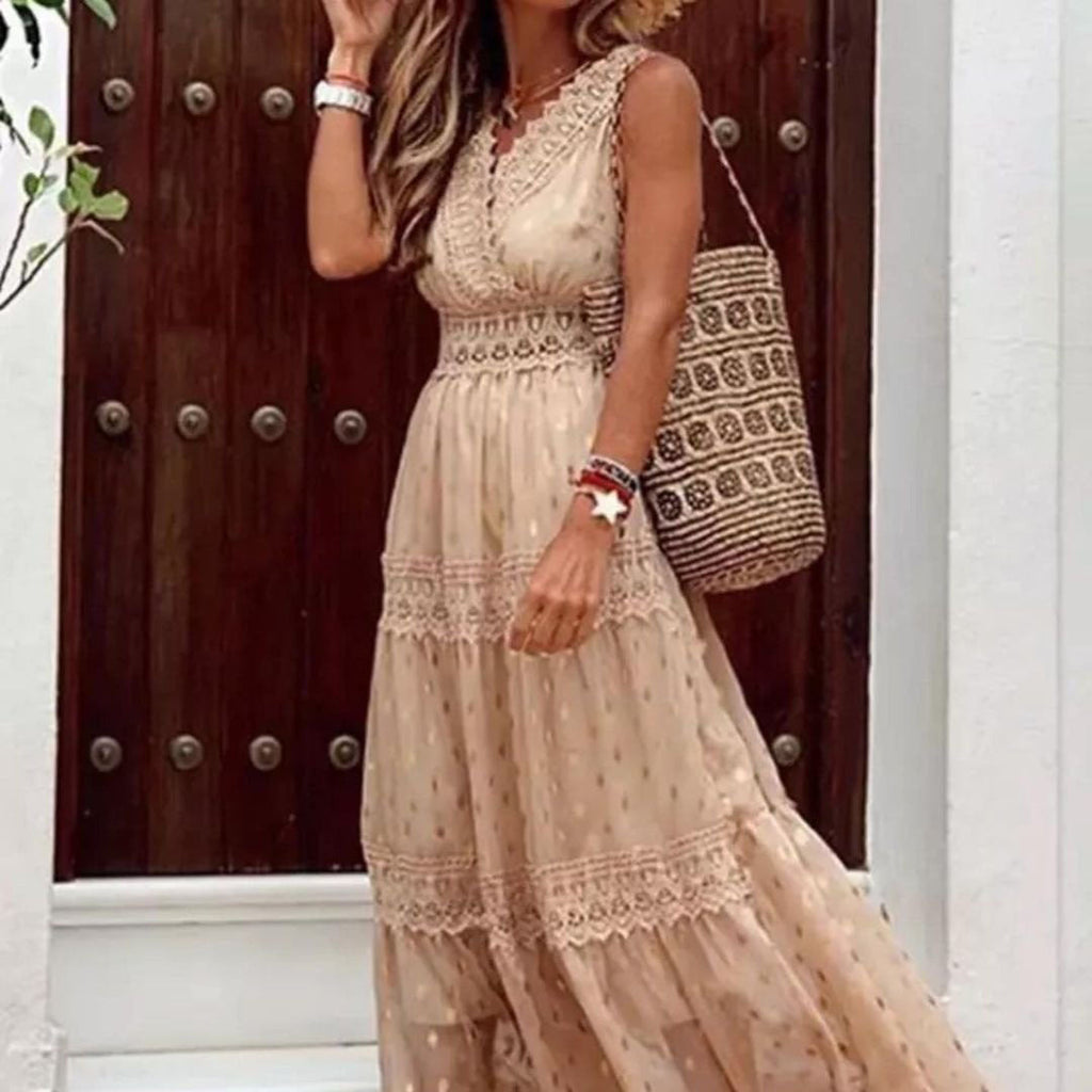 Schönes Sommerkleid aus Boho-Spitze