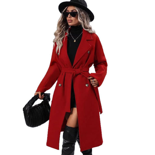 Damen Taillierter Mantel mit Bindegürtel, Doppelknopfleiste und markantem Revers Shop Nory