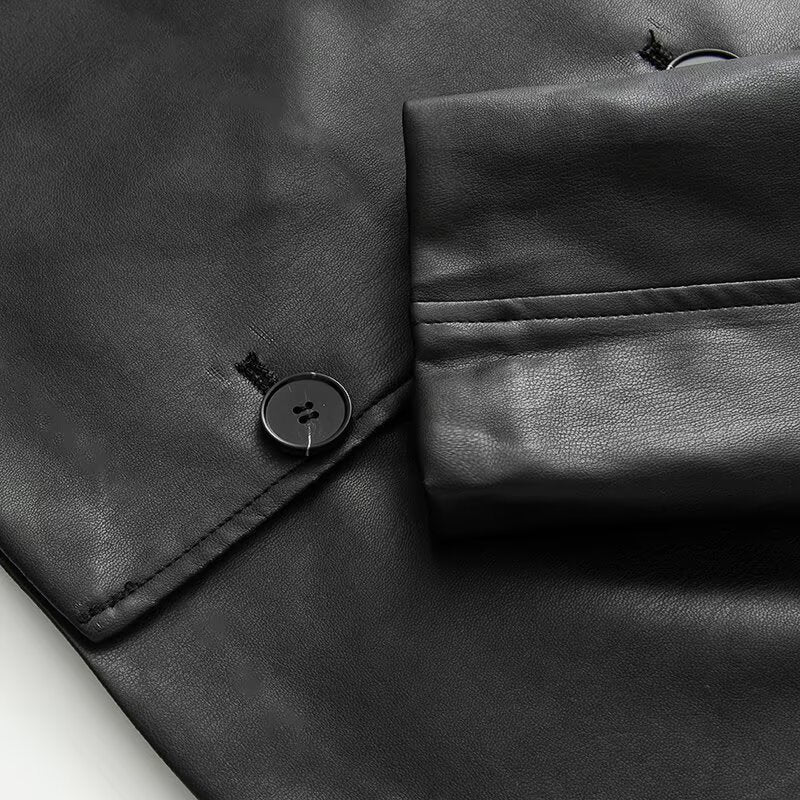Damen kurze Kunstleder‑Trenchjacke mit Taillengürtel und Schultercape Shop Nory