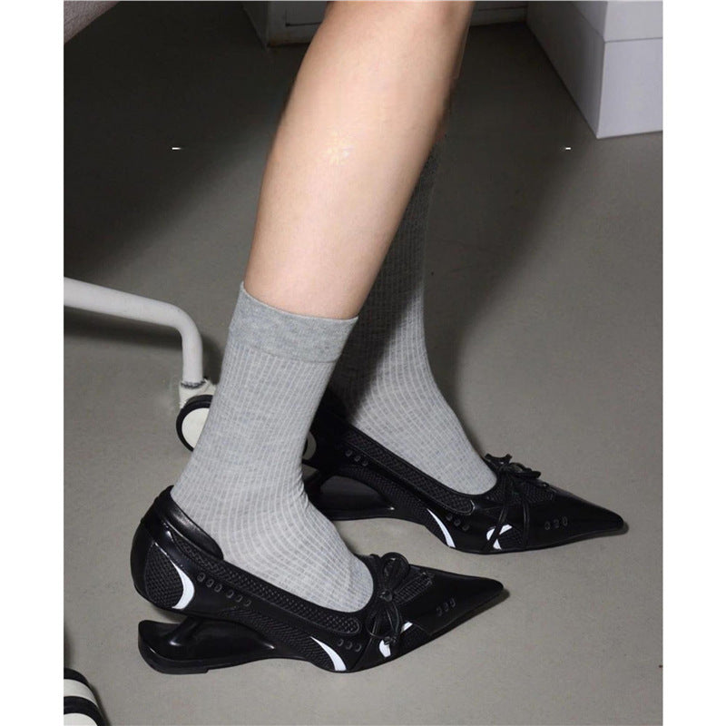 Damen Spitz zulaufende Mesh-Metallic-Pumps mit sculpted Kitten-Absatz und Schleifenriemen Shop Nory