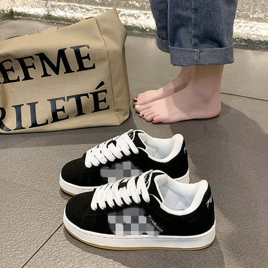 Damen niedriger Sneaker mit Gummisohle und Wildleder-Optik Shop Nory