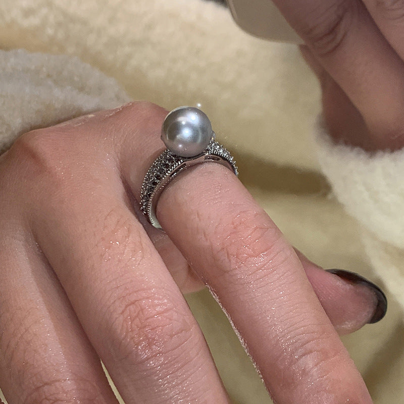 Damenring mit elegantem Perlencap und funkelnden Zirkonia Shop Nory