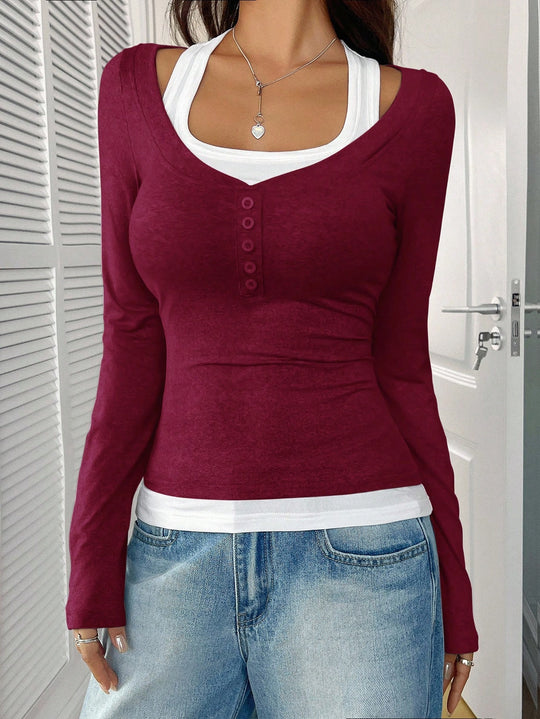Damen Figurbetontes Langarmshirt mit U-Ausschnitt und Knopfleiste Shop Nory