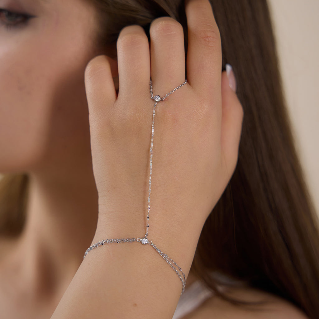 Damen Armband mit funkelndem Kristall und doppeltem Ketten-Design Shop Nory