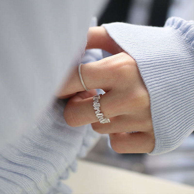 Damenring mit elegantem und funkelndem Zirkon-Band Shop Nory