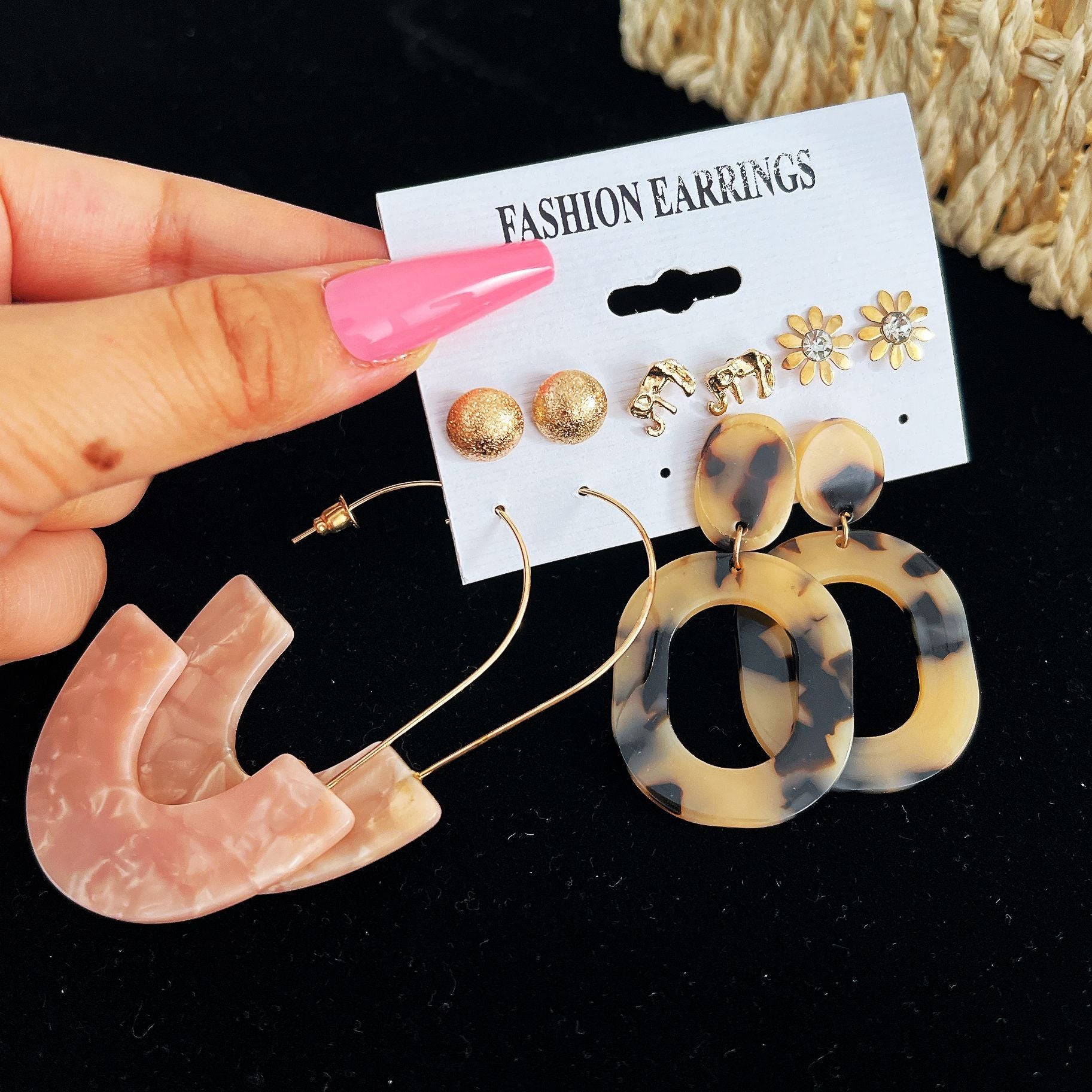 Damen Ohrring Set mit verschiedenen modernen Designs Shop Nory