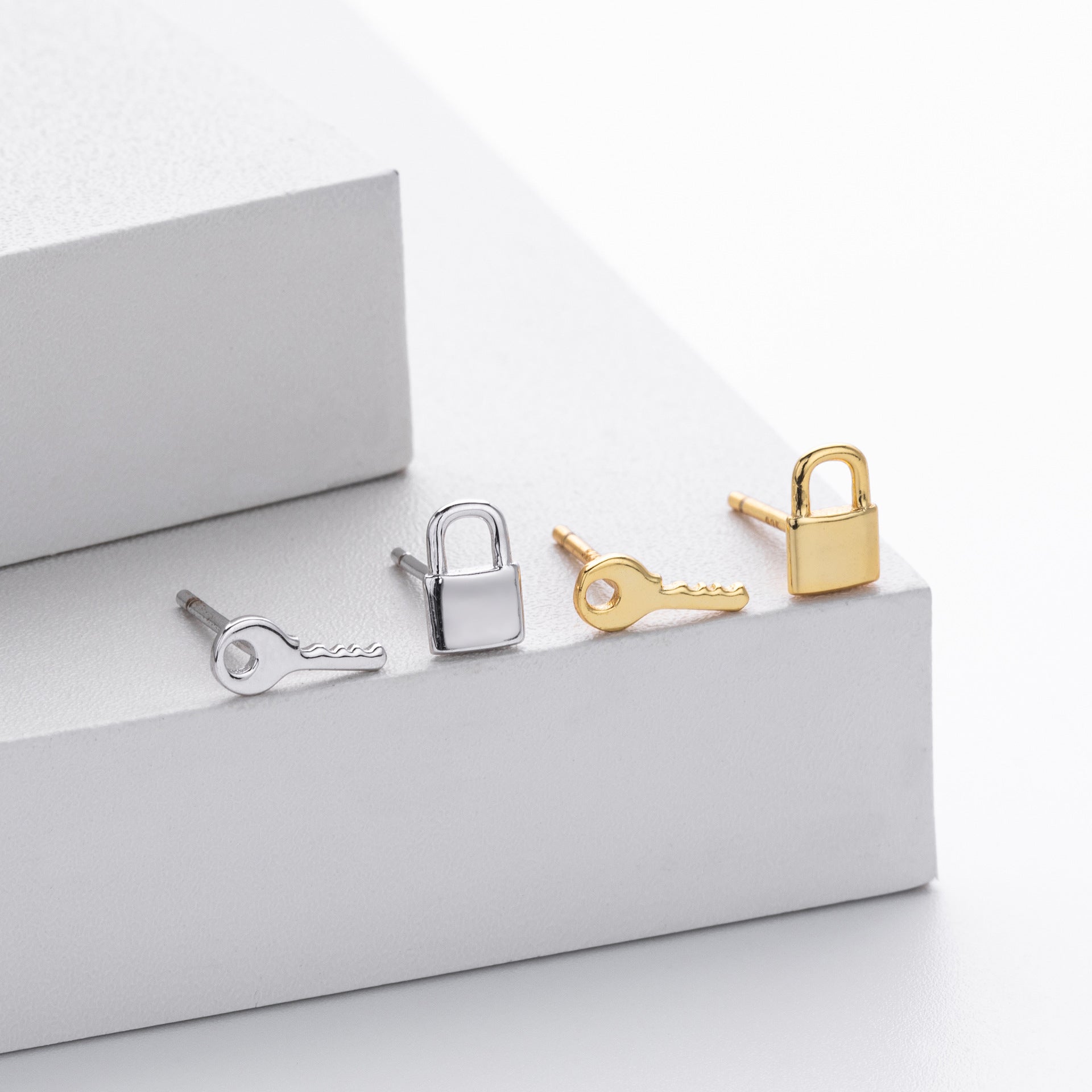 Damen Ohrstecker im Schlüssel- und Schlossdesign Shop Nory