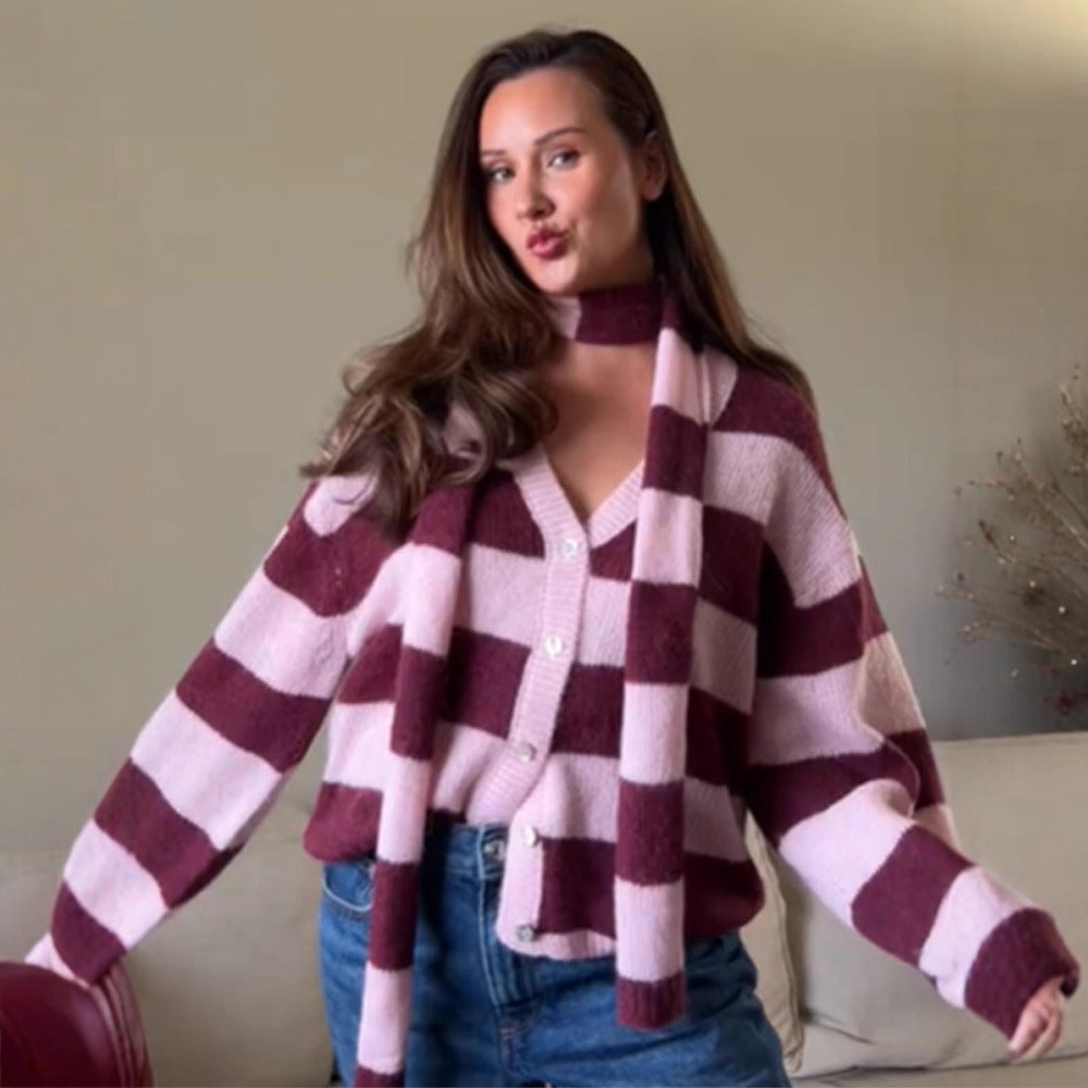 Damen Oversize Strickcardigan-Set mit Blockstreifen, Knopfleiste und passendem Schal Shop Nory