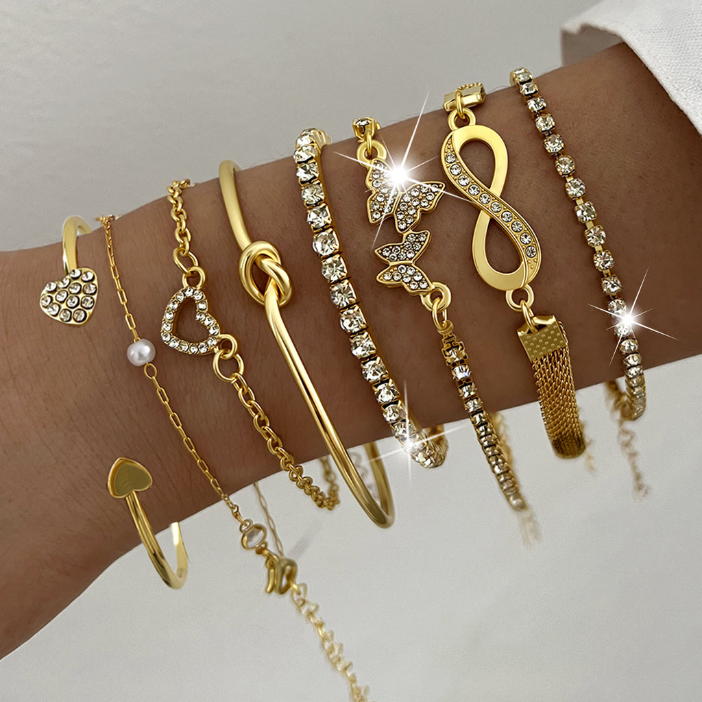 Damen Armreif-Set mit funkelnden Herzen und eleganten Elementen Shop Nory