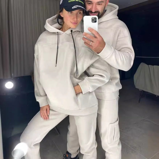 Damen lässiger Hoodie- und Jogginghose-Anzug mit praktischen Taschen und Kordelzug