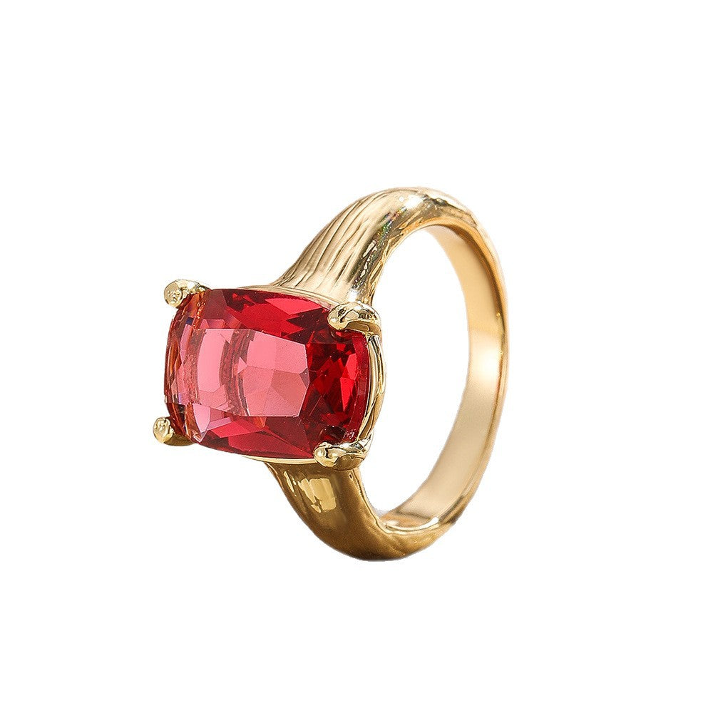 Damen Eleganter Ring mit grünem Schmuckstein Shop Nory