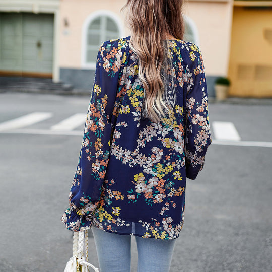 Damen nan Chiffon-Bluse mit floralem Alloverprint, V-Ausschnitt, Knopfleiste und gebundenen Manschetten Shop Nory