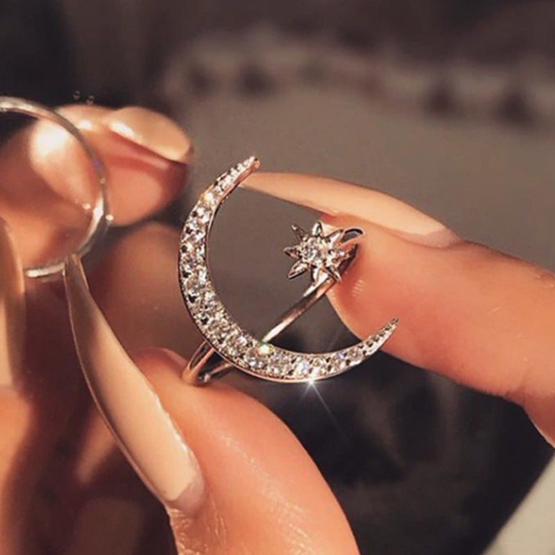 Damenring mit funkelndem Mond- und Sonnenmotiv Shop Nory