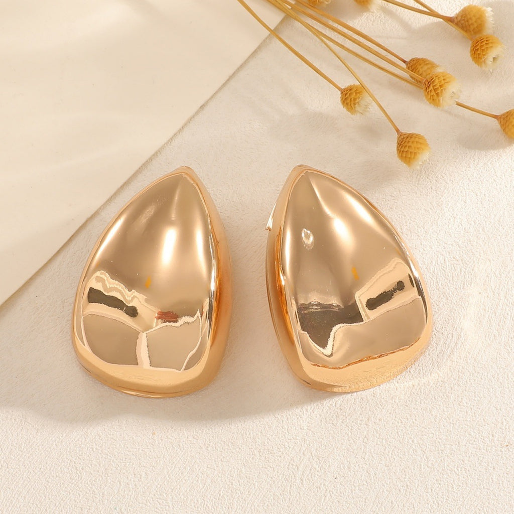 Damen Ohrringe mit modernem, skulpturalem Design Shop Nory