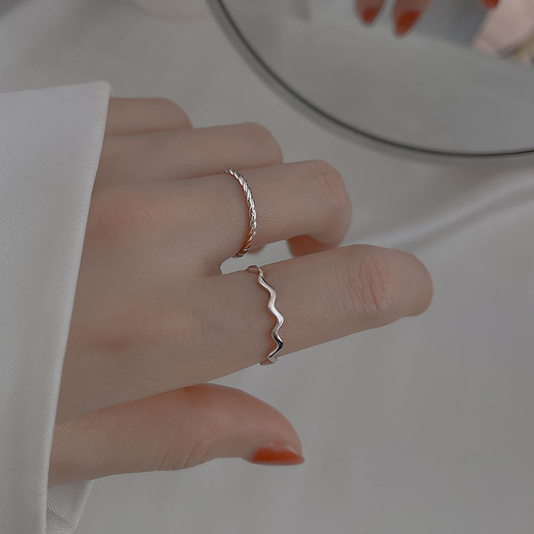 Damen zierlicher Ring mit wellenförmigem Design Shop Nory
