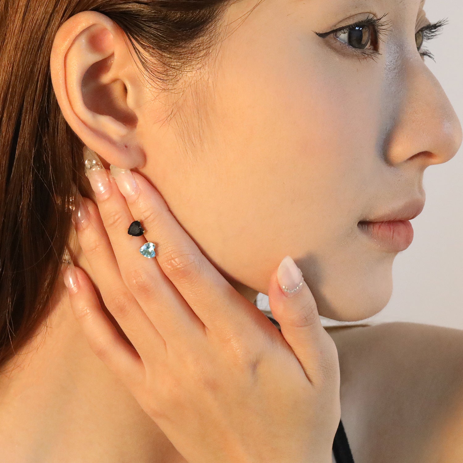 Damen Ohrstecker mit funkelndem herzförmigem Zirkonia Shop Nory