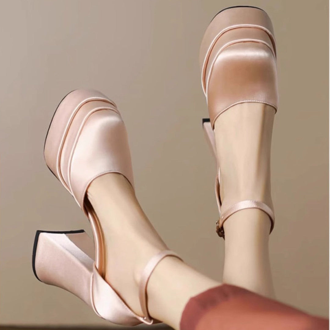 Damen Plateau-High-Heels mit schickem Riemen