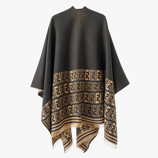 Damen Eleganter Cape-Überwurf im Kimono-Schnitt mit eingewebtem Monogramm und Fransensaum Shop Nory