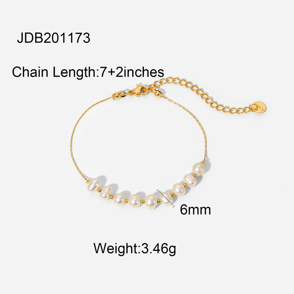 Damen Armband mit eleganten Perlen und funkelndem Anhänger Shop Nory
