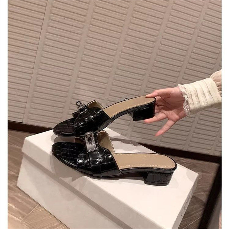 Damen elegante Croc‑Patent‑Mules mit kleinem Blockabsatz Shop Nory